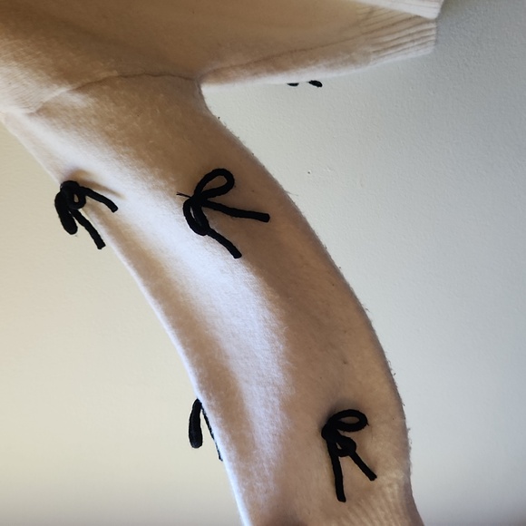 White Cardigan with Black Bow Accents - Picture 7 of 11